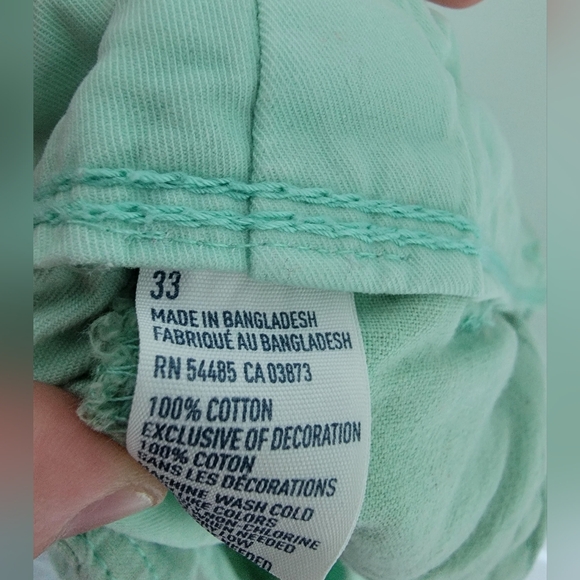 33 American Eagle Prep Shorts - Picture 2 of 4